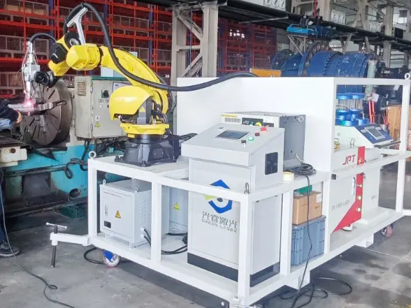 Live report: Laser cladding on the inner wall of the planet bracket pin hole, witnessing the art of industrial restoration